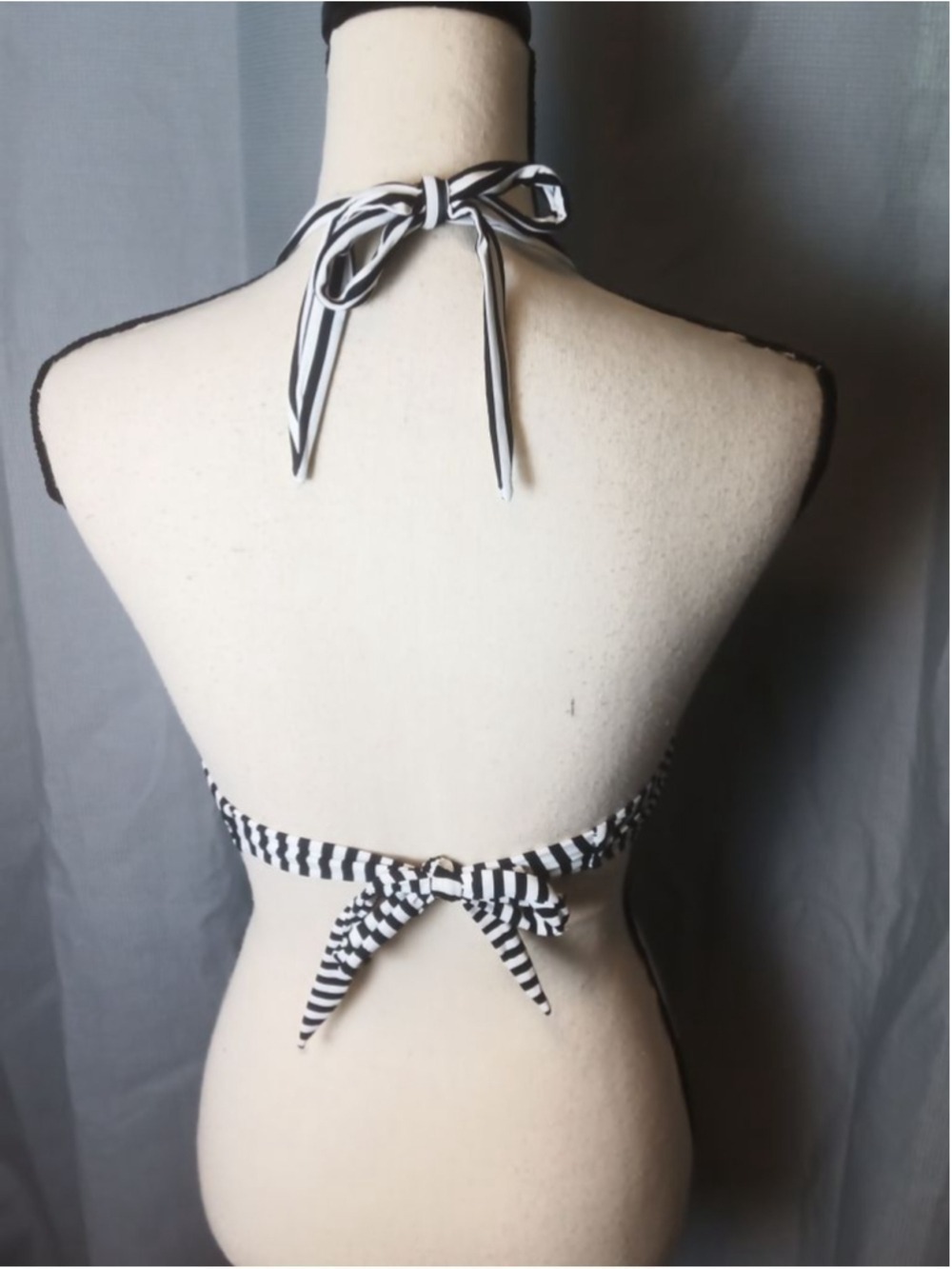 Women's Bikini Top Black White Stripe Halter Medium - Picture 4 of 4